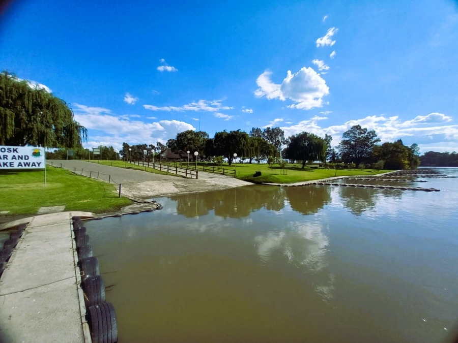 3 Bedroom Property for Sale in Riverside Beach Club Free State